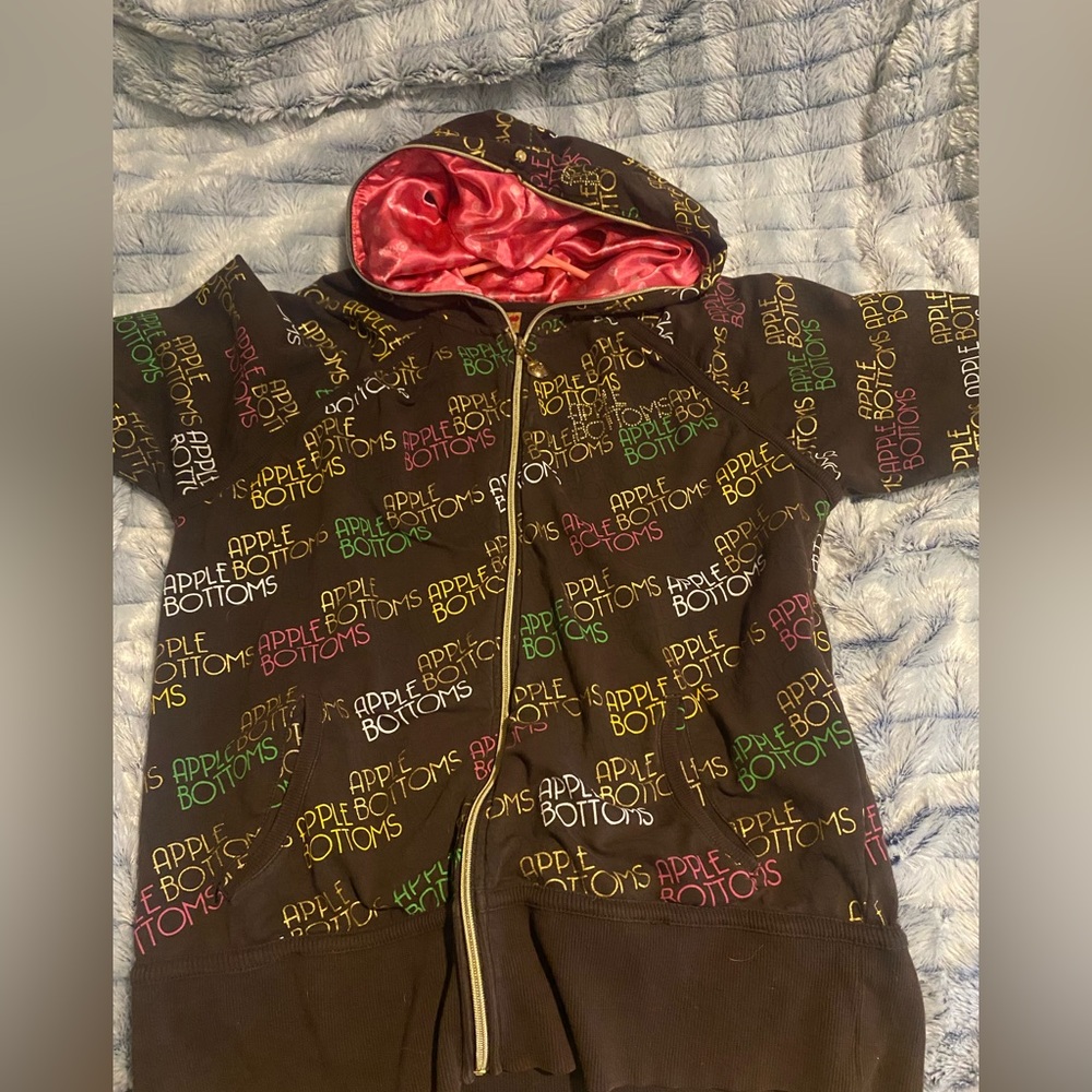 Short sleeve zip up sweater